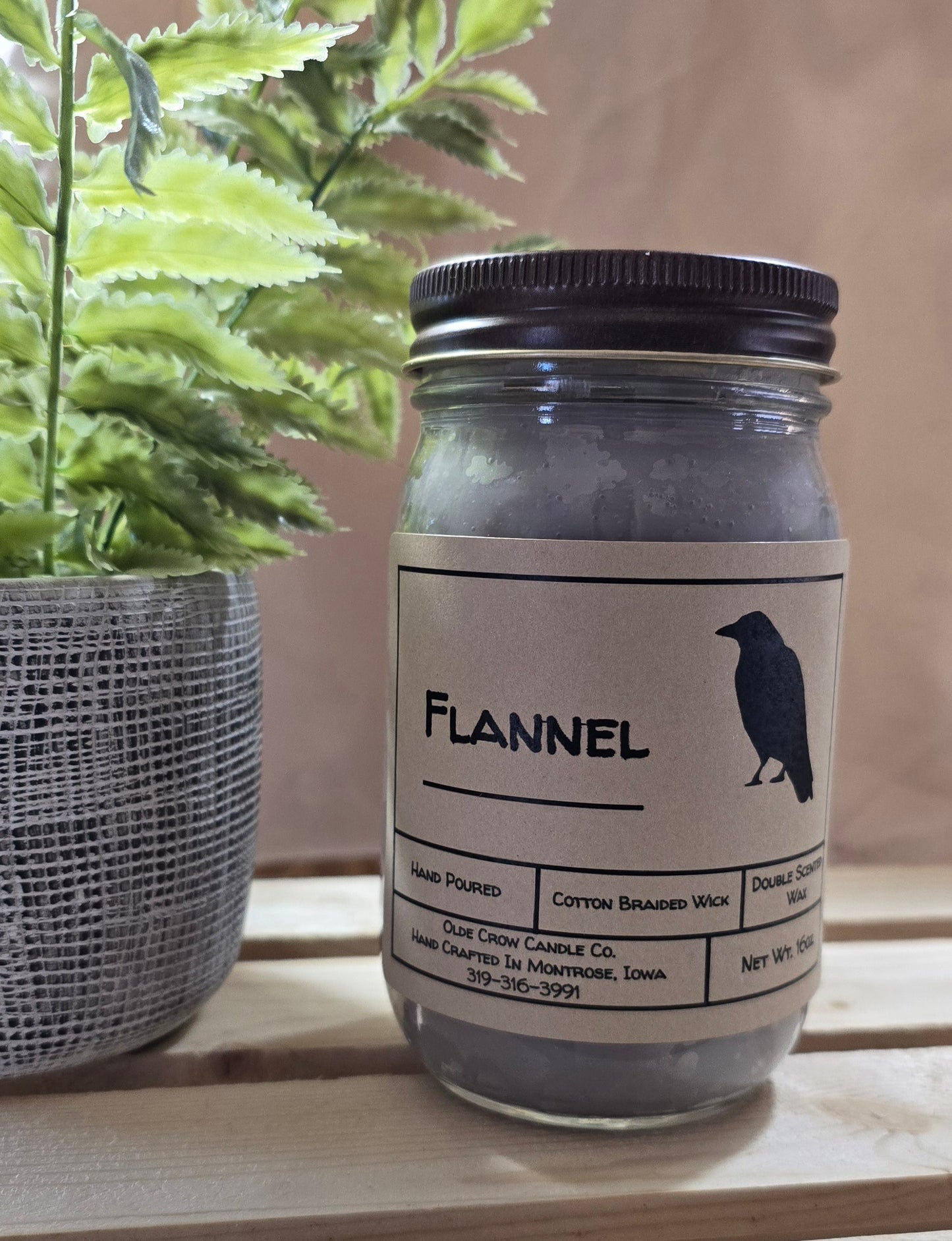 16oz Flannel candle