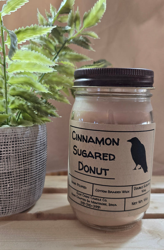 16oz Cinnamon Sugared Donut candle
